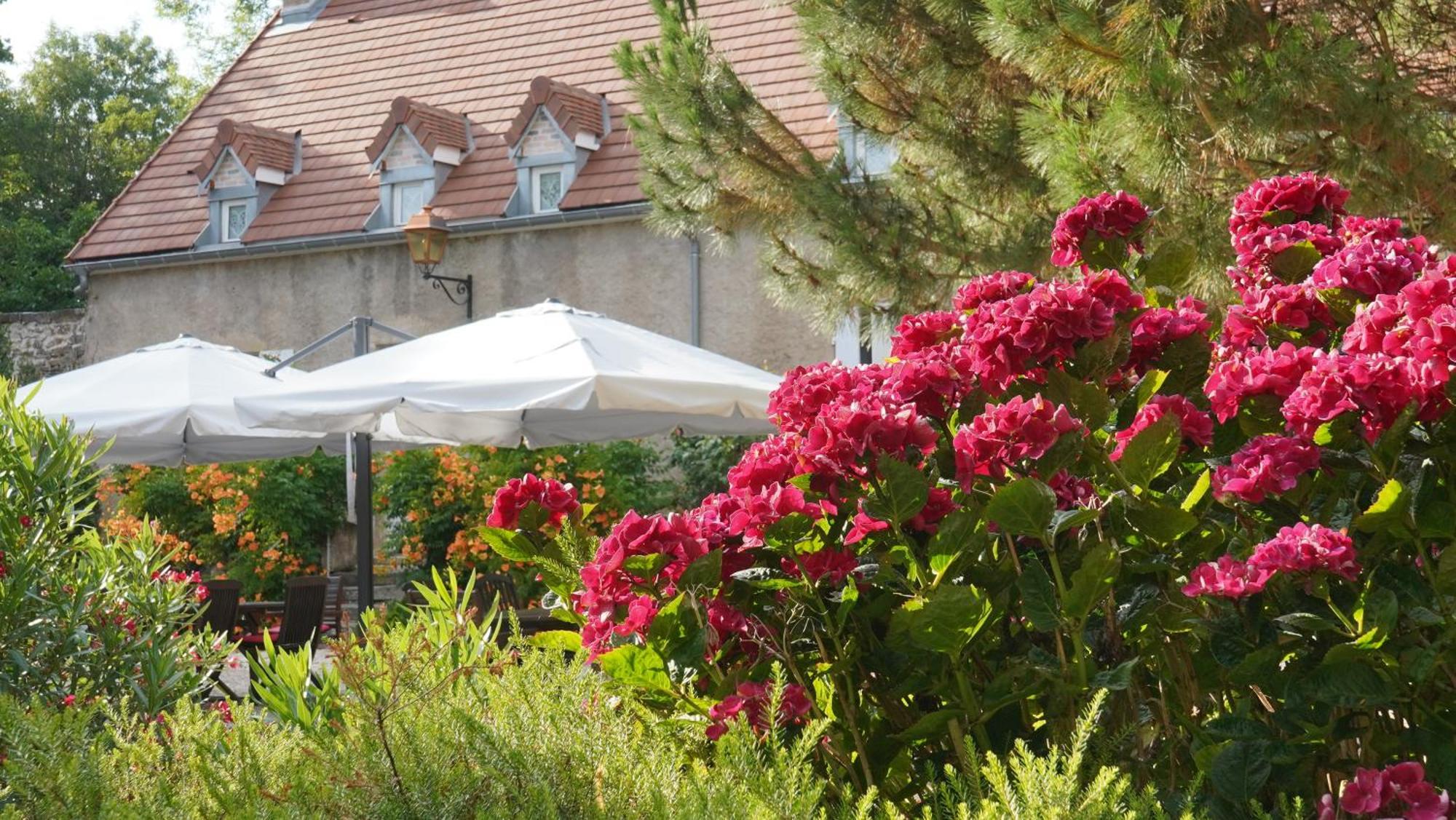 Domaine Les Bertrands Bed & Breakfast 2*
